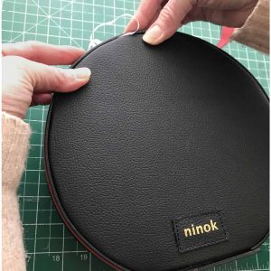 Atelier Stories Taschen nähen Circle Bag runde Ledertasche schwarz handgefertigt