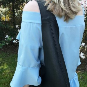 Schwarze Hobo Ledertasche Shopper Hobo Bag mit Henkel. Große Ledertasche in schwarz. Damen Tasche aus echtem Leder für Shopping, Reisen, Städtereisen und Business. A4 Hand und Schultertasche. Handgefertigt in Deutschland.