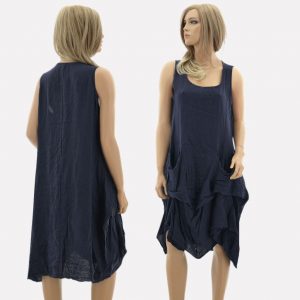 Leinenkleid in dunkelblau, ärmelloses Sommer Kleid mit asymmetrischem Saum und Falten um Rockteil. Lässiges Kleid für Freizeit und Strand. Skandinavischer minimalistischer Look. Made in Italy Kleid.