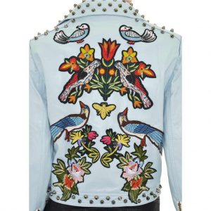 Nevada Love Paris Kunst Lederjacke mit Nieten und Patches. Blumen und Vogel Stickereien. Hellblaue Damenjacke in Große S 38.