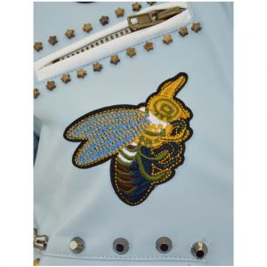 Nevada Love Paris Kunst Lederjacke mit Nieten und Patches. Mit Insekten Motiven und Sternnieten. Hellblaue Damenjacke in Große S 38.