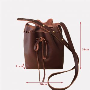 Ledertasche burgundy rotbraun Bucket Bag. Beuteltasche zum Umhängen, mittelgroße Crossbody Bag. Tasche aus Büffelleder. Individuelle Tasche handgefertigt.