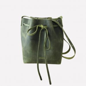 Ledertasche gruen vintage Bucket Bag Umhängetasche. Mittelgroße Beuteltasche verstellbarer Riemen. Schulter und crossover Tasche. Handgefertigte Damentasche.