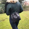 Bucket Bag Ledertasche schwarz perfekte Tasche für jeden Tag. Bucket Bag Umhängetasche Damentasche, handgefertige Beuteltasche, Schultertasche und crossbody mit Zug.