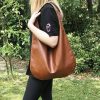 Hobo Bag aus Leder hellbraun erdnuss oder braunrot kastanie. Große Damen Ledertasche mit Henkel. Handgefertigte Schultertasche.