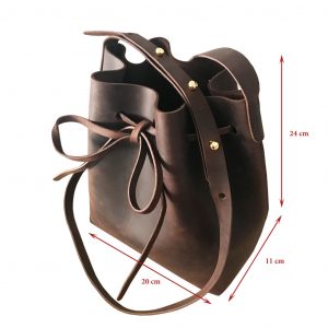 Umhaengetasche Leder Bucket Bag braun. Dunkelbraune Ledertasche Damen crossbody bag handgefertigt, mittelgroß, robust. Schokobraune Tasche aus Leder.