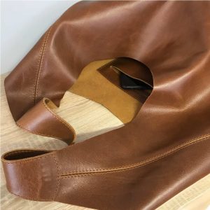 Hobo Bag Ledertasche erdnuss braun, mittelbraun mit Henkel. Große Tasche für Damen. Schultertasche handgefertigt aus Echtleder mittelbraun. Optional mit oder ohne Verschluss.