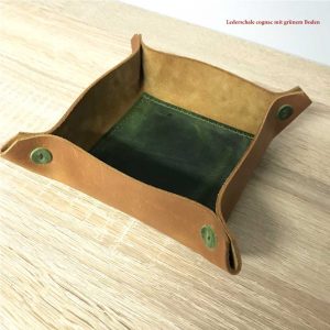 Lederschale Lederdose für Krimskrams, Schlüssel, Schmuck. Handgefertigte Lederkörbchen Ablage, Ledertray als Tischdeko. Mit oder ohne Personalisierung. Geschenkidee zum Geburtstag, Jubiläum, Hochzeit, Vater und Muttertag. In cognac, braun, schwarz, grau, beige, grün.