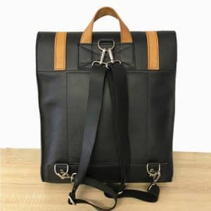 Lederrucksack schwarz für Damen und Herren, groß, praktisch im Alltag, Business, Reisen, Uni. Hangefertigter Rucksack aus robustem Büffel Echtleder.