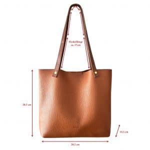 Henkeltasche Leder Schultertasche hellbraun cognac mit zwei Henkeln. Mittelgrosse Damentasche aus echtem genarbten Leder, mit einem Innenfach und Magnetverschluss. Verstärkter Taschenboden. Die Ledertasche ist für jeden Tag geeignet, zum Arbeiten und Freizeit. Ein DIN A4 Ordner, Tablet und mehr passen rein. Handgefertigte Ledertasche made in Germany.
